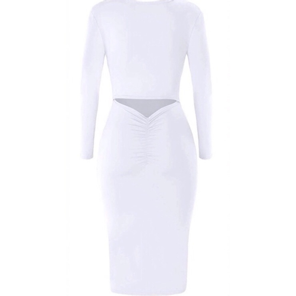 🚨SOLD🚨Winter White Classic Peekaboo Midi Dress - Picture 4 of 5
